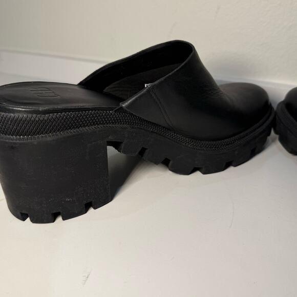 Gianni Bini Women’s Black Leather Platform Chunky Lug Sole Clog Mules 9.5 - Picture 8 of 16